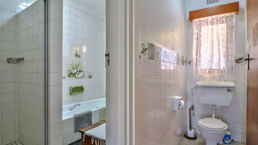 3 Bedroom Property for Sale in Stilbaai Wes Western Cape